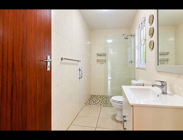 6 BEDROOM FREEHOLD FOR SALE IN ELOFFSDAL